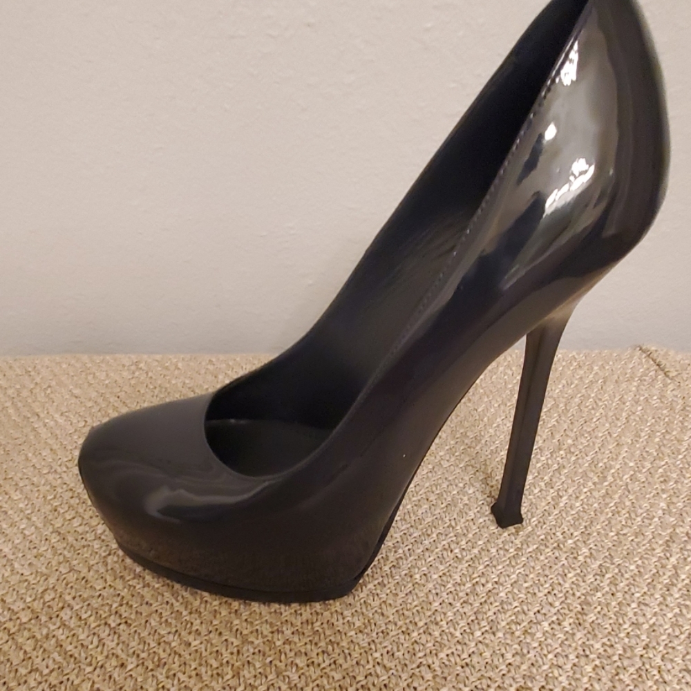 Yves Saint Laurent shoes